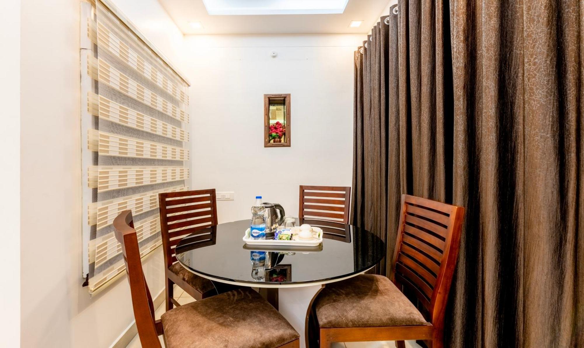 Hotel Treebo Premium Cochin Airport, 5 Min From Cochin Airport Kochi Exterior foto